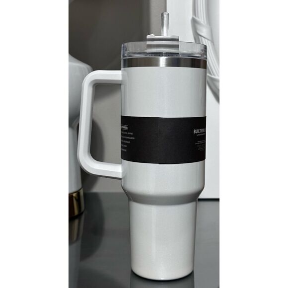 Stanley Adventure Quencher 40oz Tumbler, Frost Pearlescent White - Picture 2 of 4